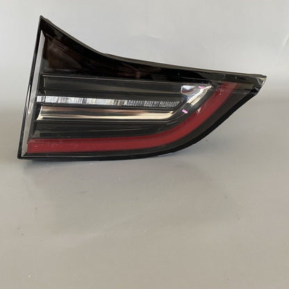 MODEL 3 TESLA MODEL 3 INNER TAIL LIGHT RIGHT SIDE 2017 2018 2019 2020 OEM