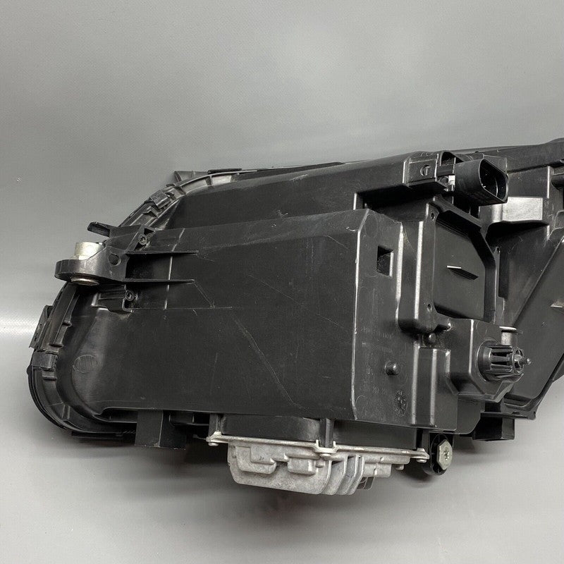 A2058201661 MERCEDES BENZ C300 HEADLIGHT RIGHT PASSENGER 2015 2016 2017 LED OEM A2058201661