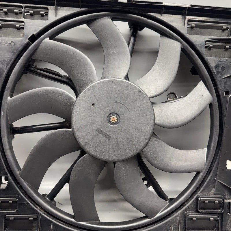 7647652 BMW 535I RADIATOR FAN 640I 740I 2011 2012 2013 2014 2015 2016  OEM 7647652