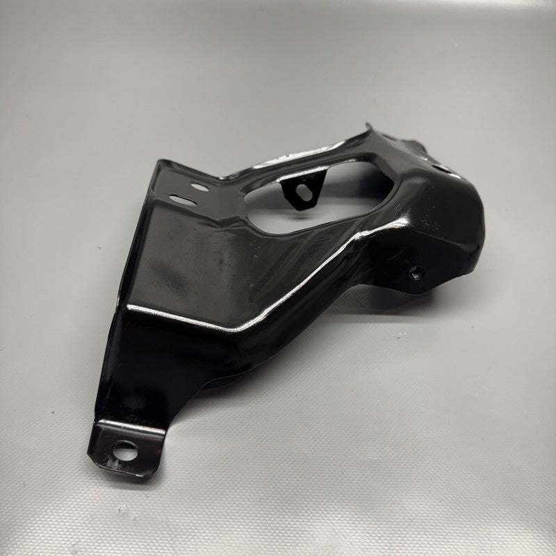 TESLA MODEL 3 FENDER SUPPORT BRACKET RIGHT 2017 2018 2019 2020 OEM 108