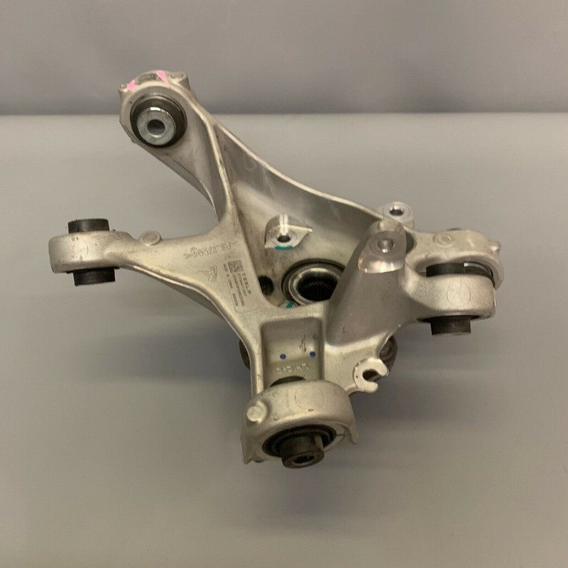1044411-00-F TESLA MODEL 3 LEFT REAR KNUCKLE WITH HUB 2017 2018 2019 RWD OEM