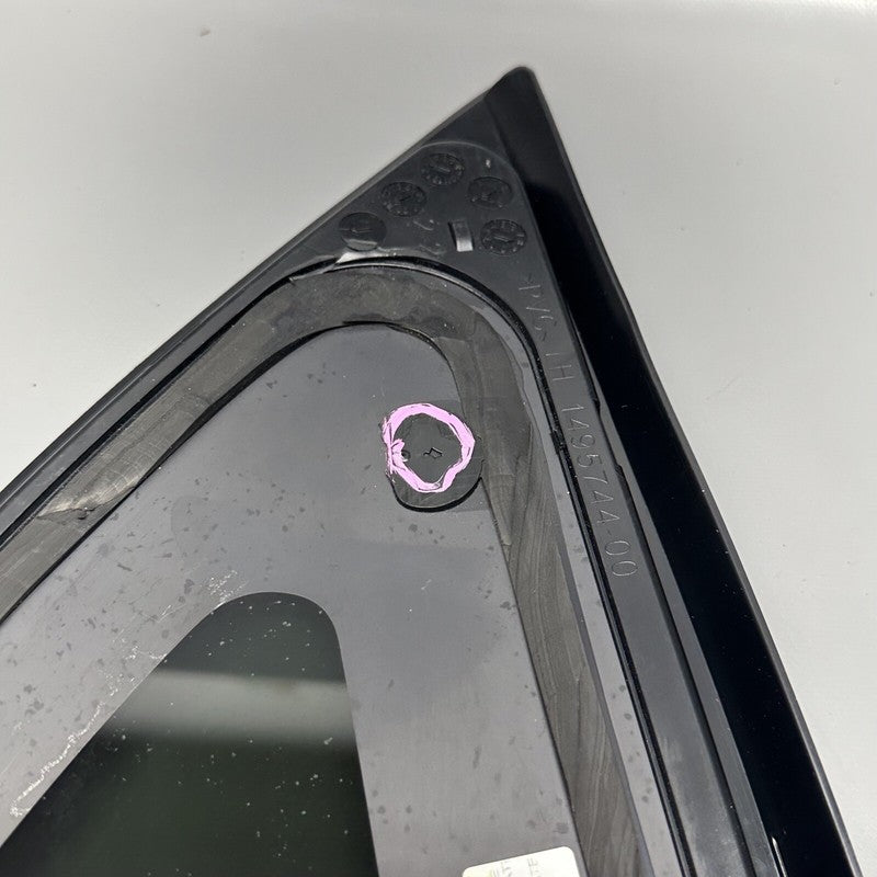 1495740-00-E TESLA MODEL Y QUARTER GLASS LEFT REAR 2020 2021 2022 2023 OEM 1495740-00-E