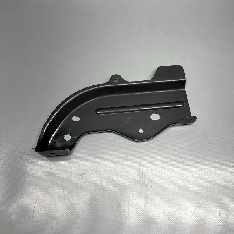 1092305-00-B TESLA MODEL 3 FENDER BRACKET RIGHT 2020 2021 2022 2023 OEM 1092305-00-B