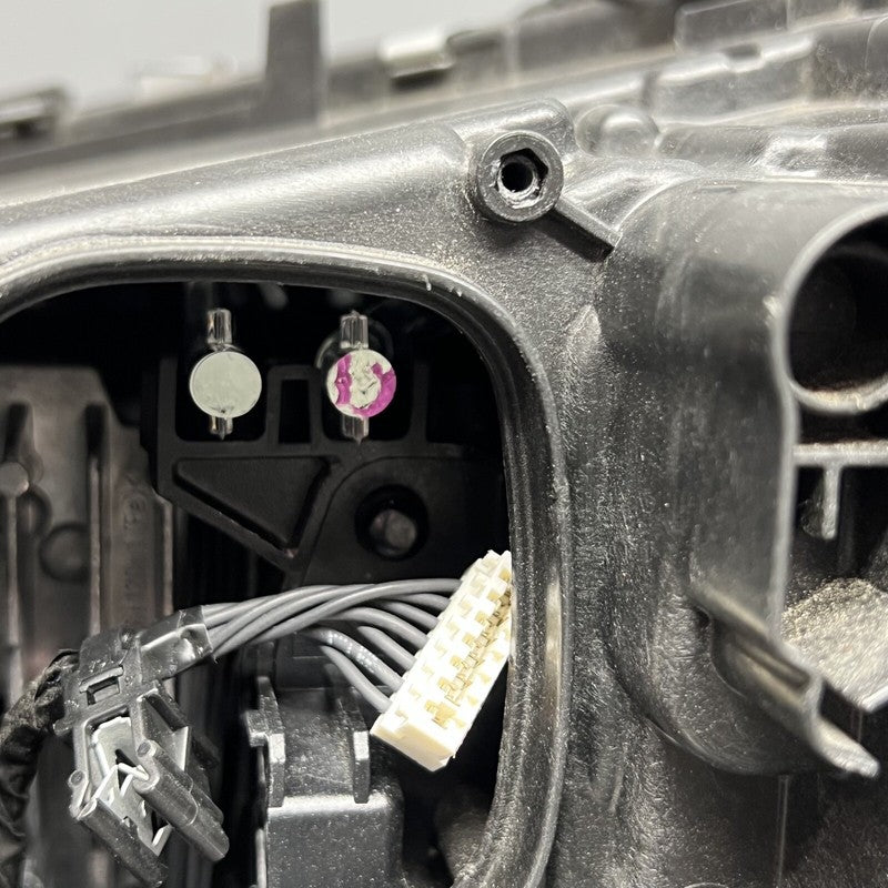 8739658-04 BMW X3 HEADLIGHT RIGHT X4 2018 2019 2020 2021 ADAPTIVE LED OEM 8739658-04