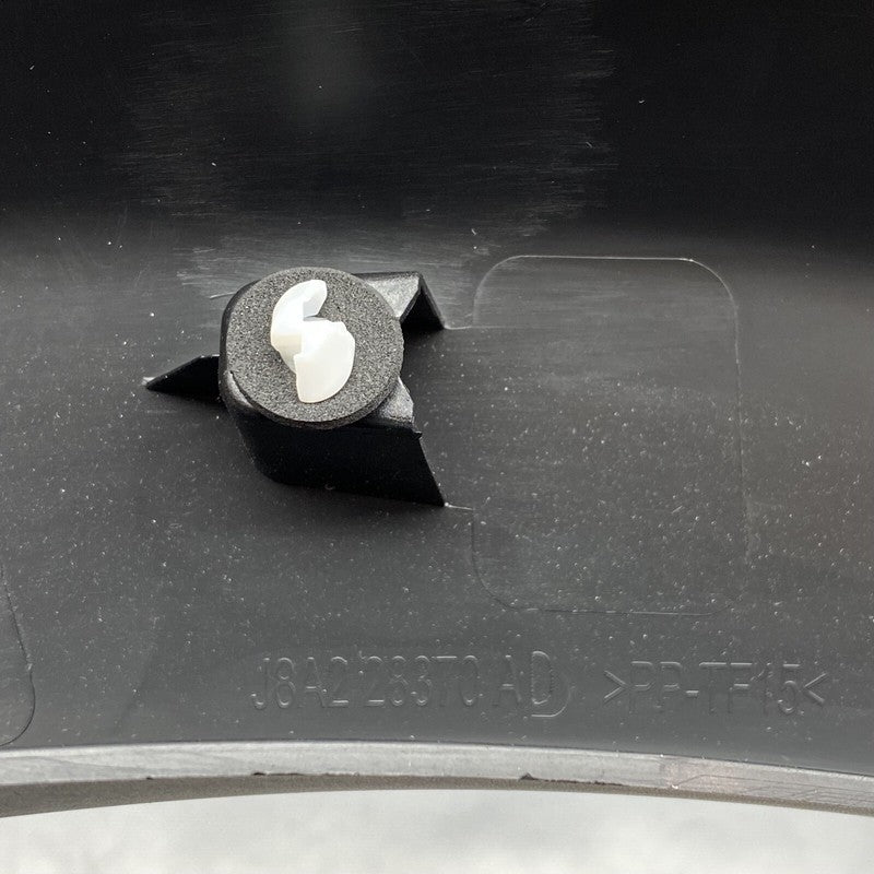 J8A228370AD RANGE ROVER VELAR WHEELHOUSE MOLDING TRIM RIGHT J8A228370AD 2018 2019 OEM