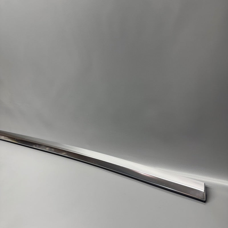 TESLA MODEL 3 DOOR WINDOW MOLDING RIGHT FRONT 2017-2019 2020 2021 2022