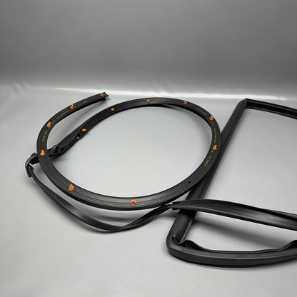 C2Z11447 JAGUAR XF DOOR SEAL LEFT REAR 2009 2010 2011 2012 2013 2014 2015 OEM C2Z11447