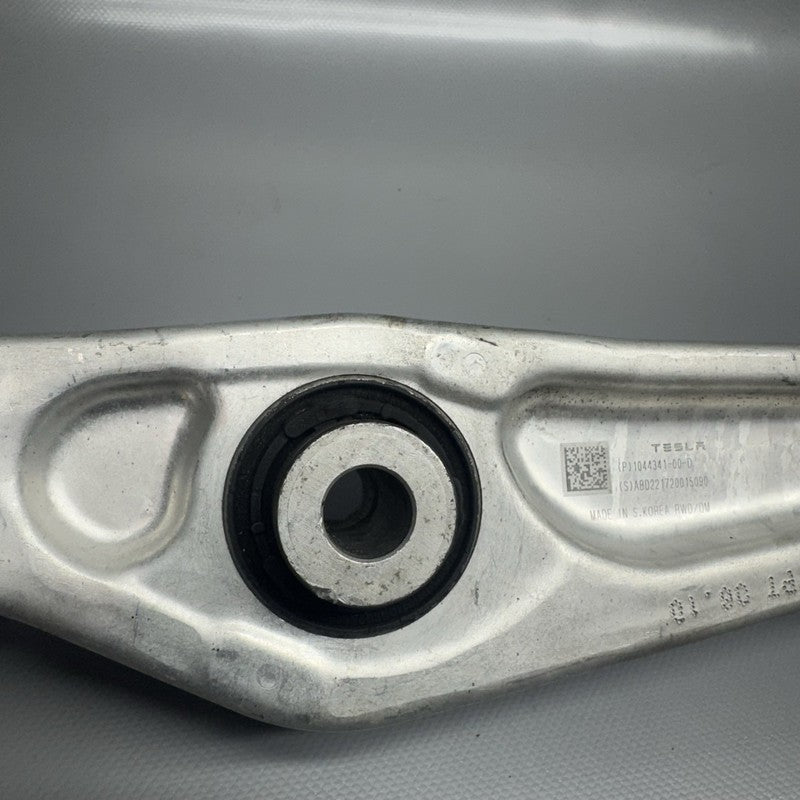 1041570-00-A TESLA MODEL S CONTROL ARM LEFT FRONT 2012 2013 2014 2015 OEM 1041570-00-A