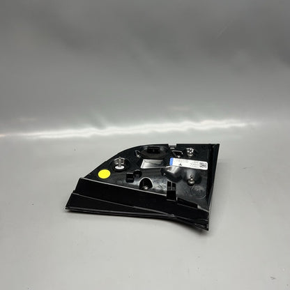 1502088-00-B TESLA MODEL Y TAIL LIGHT TRUNK LEFT DRIVER 2021 2022 2023 2024 OEM 1502088-00-B