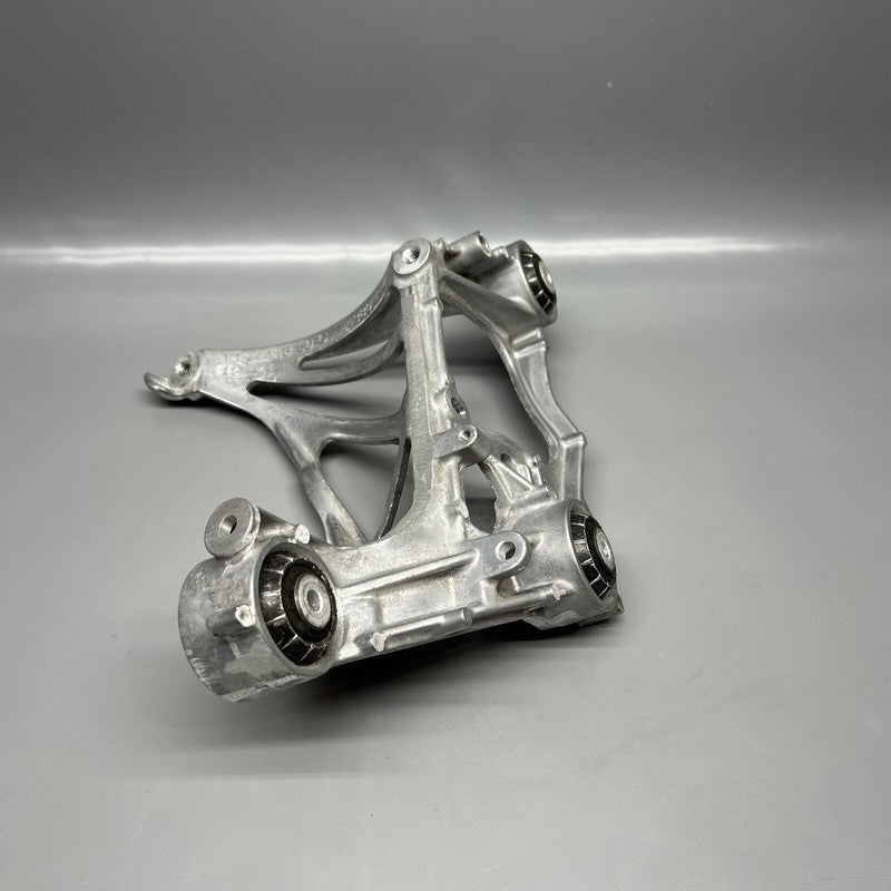1464418-50-C TESLA MODEL X DRIVE CHIT MOUNT BRACKET SUPPORT 2017 18 19 2020 OEM 1464418-50-C