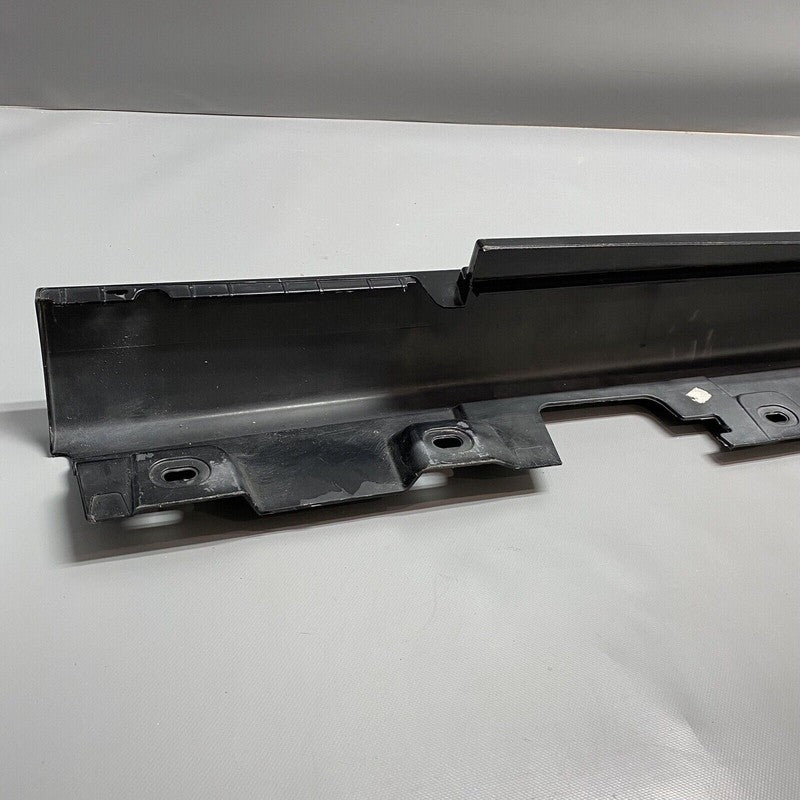 51777184774 BMW 528 ROCKER MOLDING RIGHT PASSENGER 2011 2012 2013 5177 7184774 F10 535 OEM