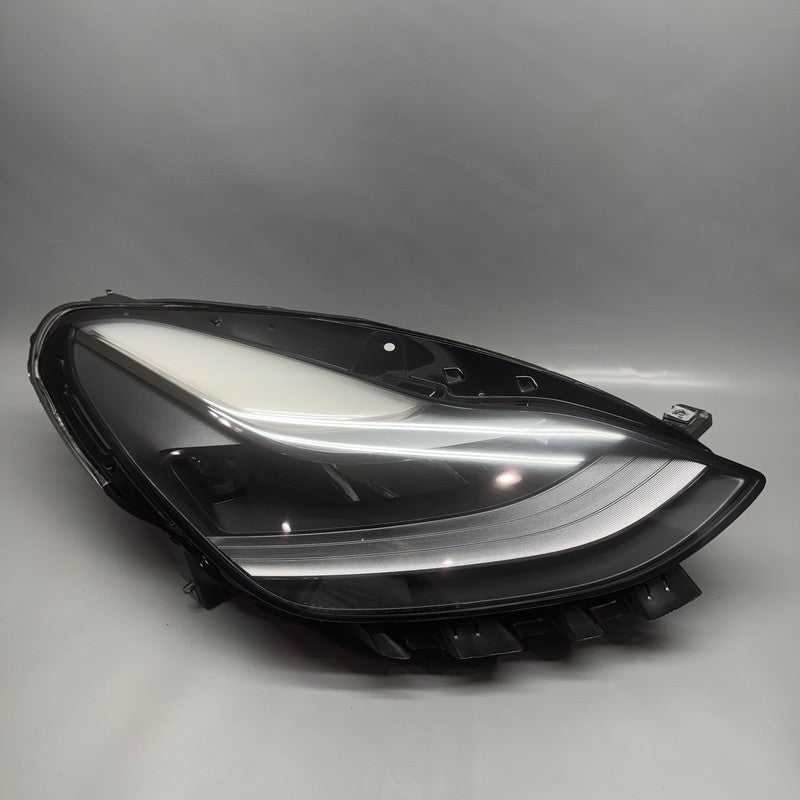 TESLA MDOEL 3 Y HEADLIGHT RIGHT PASSENGER 2021 2022 2023 LED OEM 15149