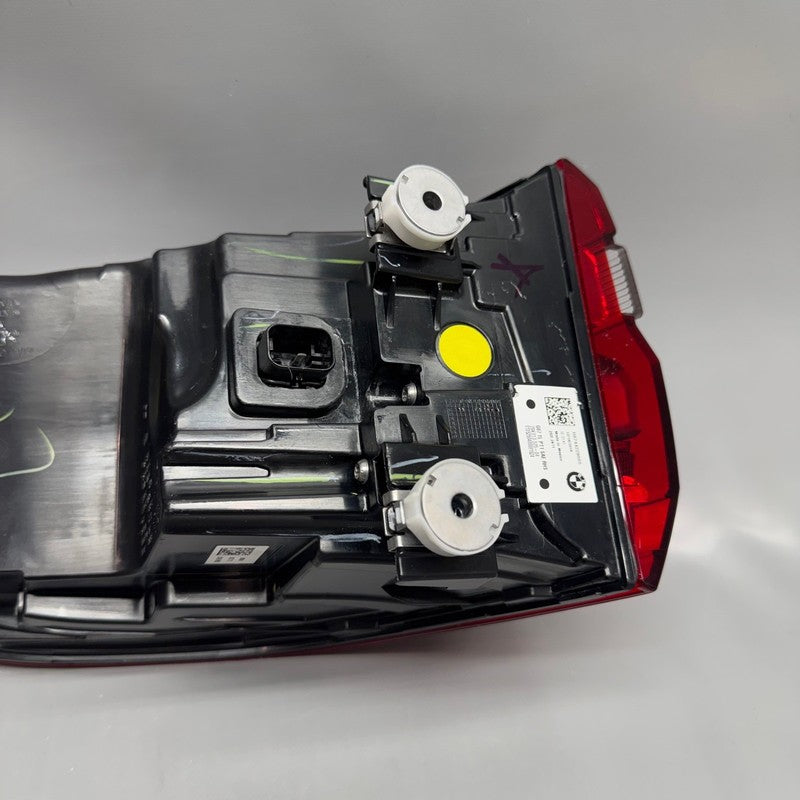 BMW X7 TAIL LIGHT RIGHT PASSENGER 2019 2020 2021 2022 OEM H45A164A605