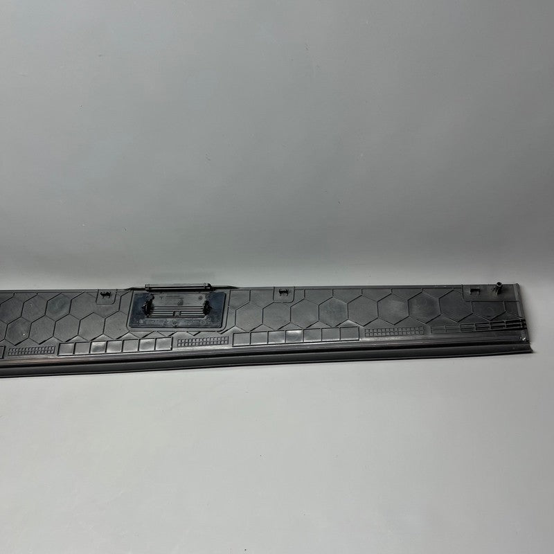 TESLA CYBERTRUCK BEDSIDE SAIL APPLIQUE RIGHT 2024 2025 OEM 1741539-00-