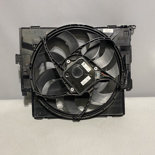 7640511-01 BMW 328 RADIATOR COOLING FAN F30 SEDAN 320 OEM 2012 2013 2014 2015