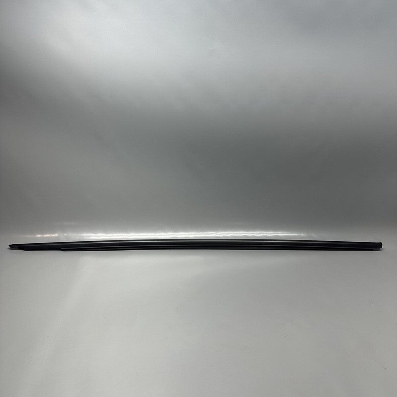 99153708601 PORSCHE 911 CAYMAN 718 DOOR MOLDING RIGHT FRONT 2017-2023 OEM 99153708601