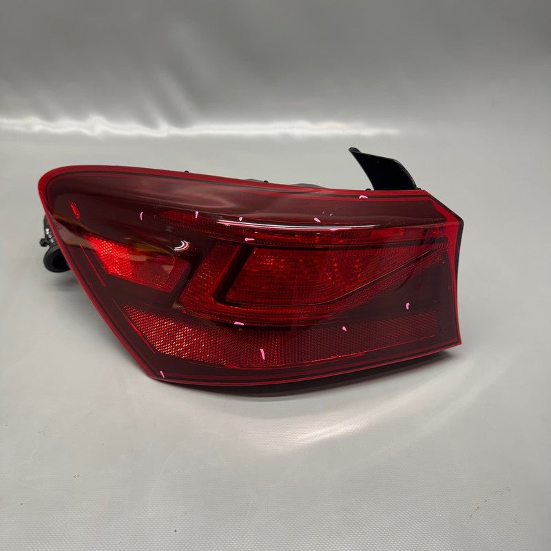 KIA FORTE TAIL LIGHT LEFT DRIVER 2019 2020 2021 2022 2023 OEM 92401M70