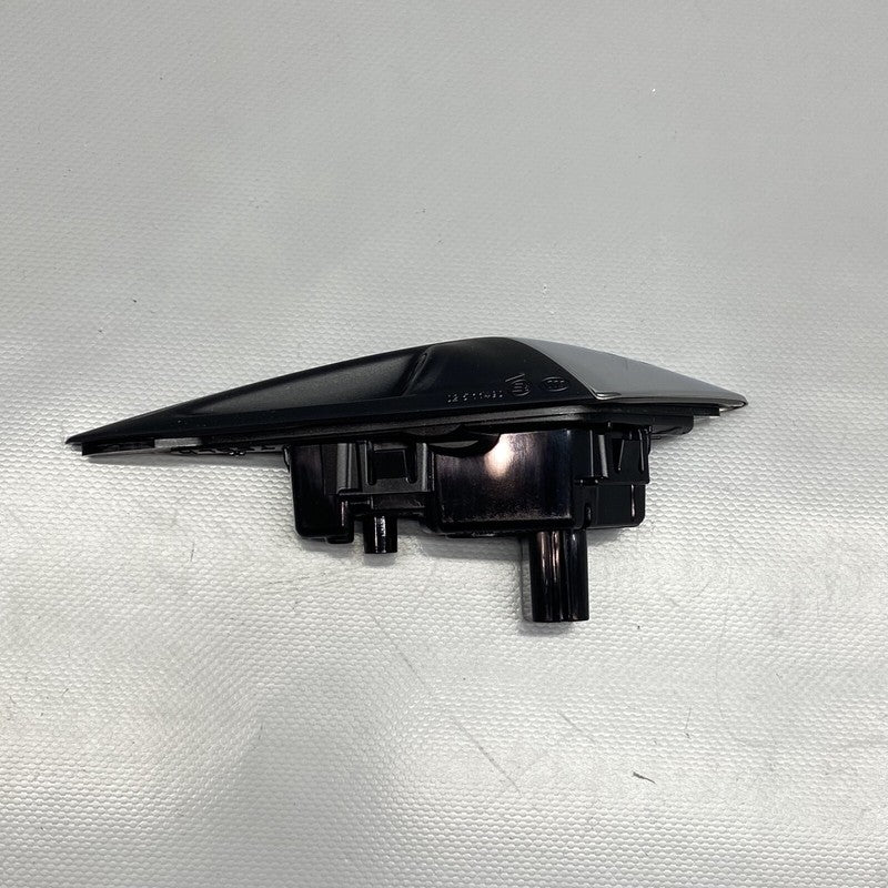 1642011-00-A TESLA MODEL Y FENDER MARKER CAMERA RIGHT PASSENGER 2020 2021 2022 2023 OEM