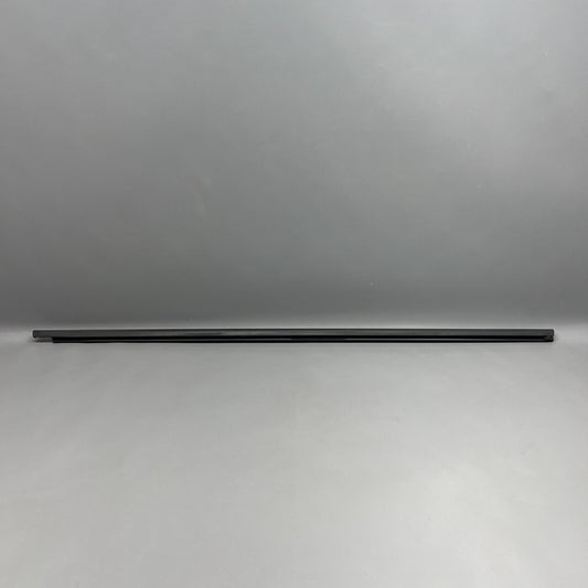 5GM-837-478B VOLKSWAGEN GOLF GTI BELT MOLDING RIGHT FRONT 2015 16 17 18 19 20 2021 OEM