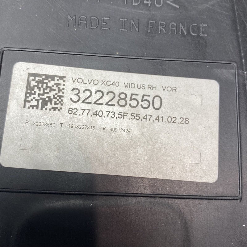 32228550 VOLVO XC40 HEADLIGHT RIGHT PASSENGER 32228550 2019 2020 2021 2022 LED OEM