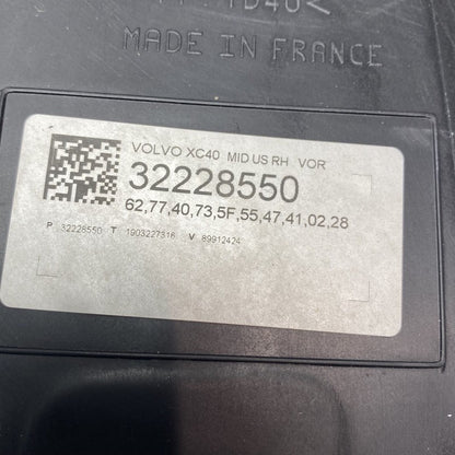 32228550 VOLVO XC40 HEADLIGHT RIGHT PASSENGER 32228550 2019 2020 2021 2022 LED OEM