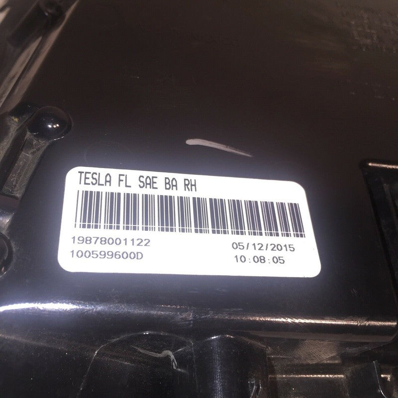 100599600D TESLA MODEL S FOGLIGHT RIGHT PASSENGER SIDE 2015 2016 BLACK TYPE OEM