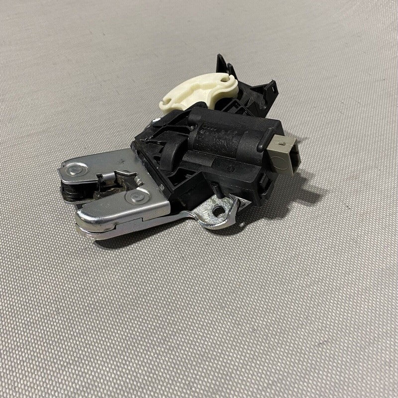 4F5827505D AUDI A8 TRUNK LOCK ACTUATOR MOTOR 2004 2005 2006 2007 2008 2009 2010 OEM