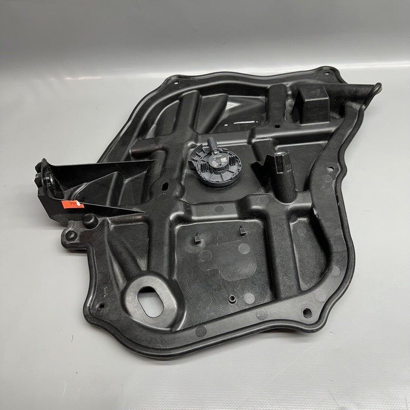 TESLA MODEL S DOOR CLOSEOUT PANEL RIGHT FRONT 2021 2022 2023 OEM 15847