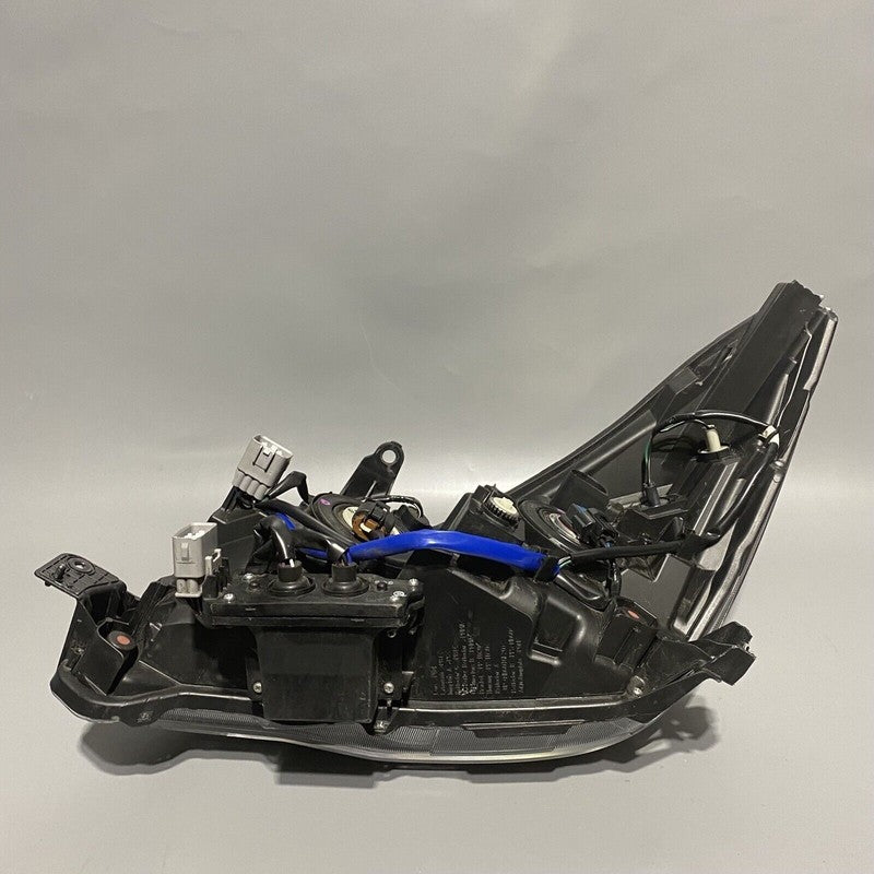SUBARU FORESTER HEADLIGHT RIGHT PASSENGER HALOGEN 2017 2018 OEM