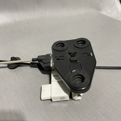 1126200-00-A TESLA MODEL X DOOR LATCH RIGHT FRONT 1126200-00-A 2016 2017 2018 2019 2020 OEM