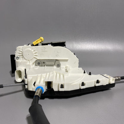 673007276 MASERATI GHIBLI DOOR LOCK ACTUATOR LEFT FRONT 673007276 2014 2015 2016 2017 OEM