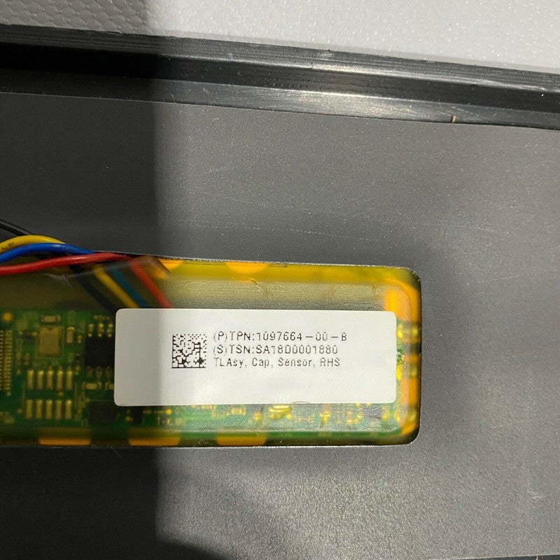 1097664-00-B TESLA MODEL S CAP SENSOR DOOR TRIM 1097664-00-B 2012 2013 2014 2015 2016 OEM