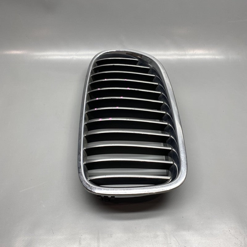 51137200727 BMW 528 GRILLE LEFT DRIVER SIDE 535 F10 51137200727 2011 2012 2013 OEM 