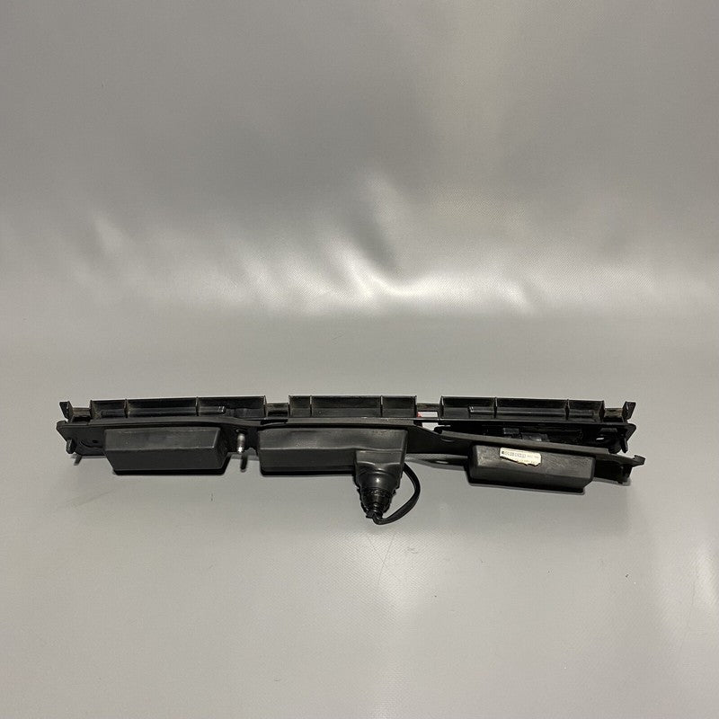 CK52404C42AA RANGE ROVER SPORT REAR LICENSE PLATE LIGHT TRUNK HANDLE 2014 2015 2016 2017 2018