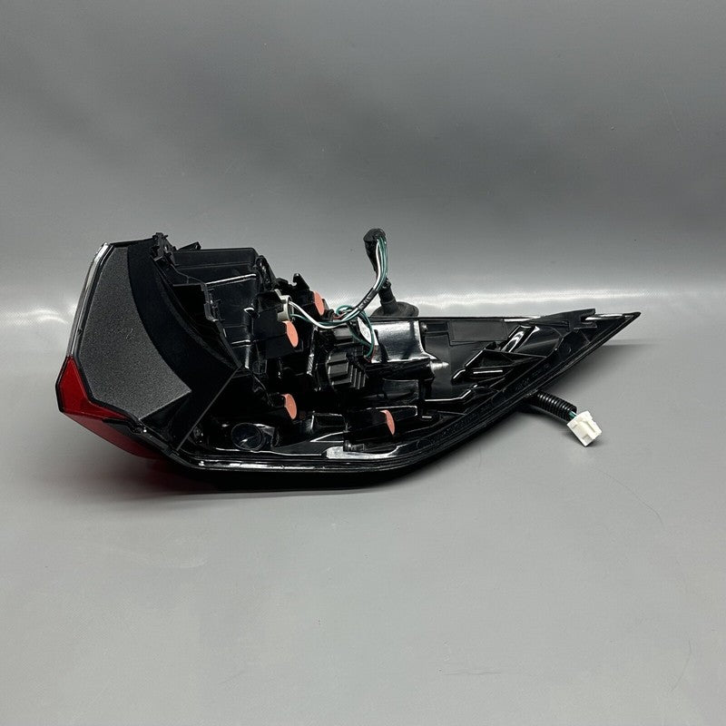 TOYOTA RAV4 TAIL LIGHT RIGHT PASSENGER 2019 2020 2021 OEM 81550-0R090