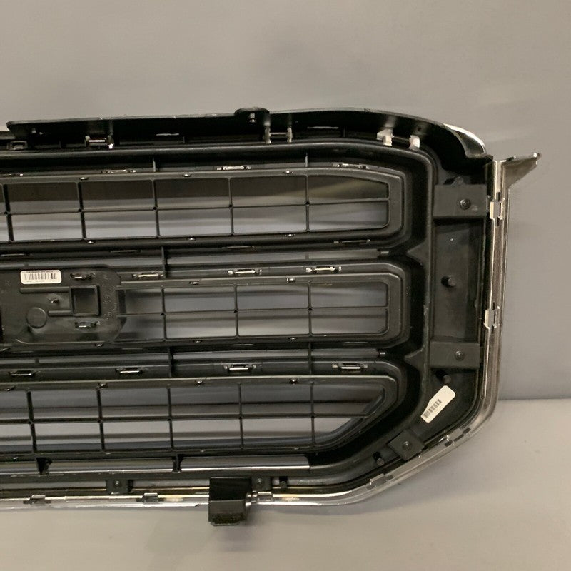 84119634 GMC YUKON GRILLE 2015 2016 2017 2018 2019 CHROME OEM 84119634
