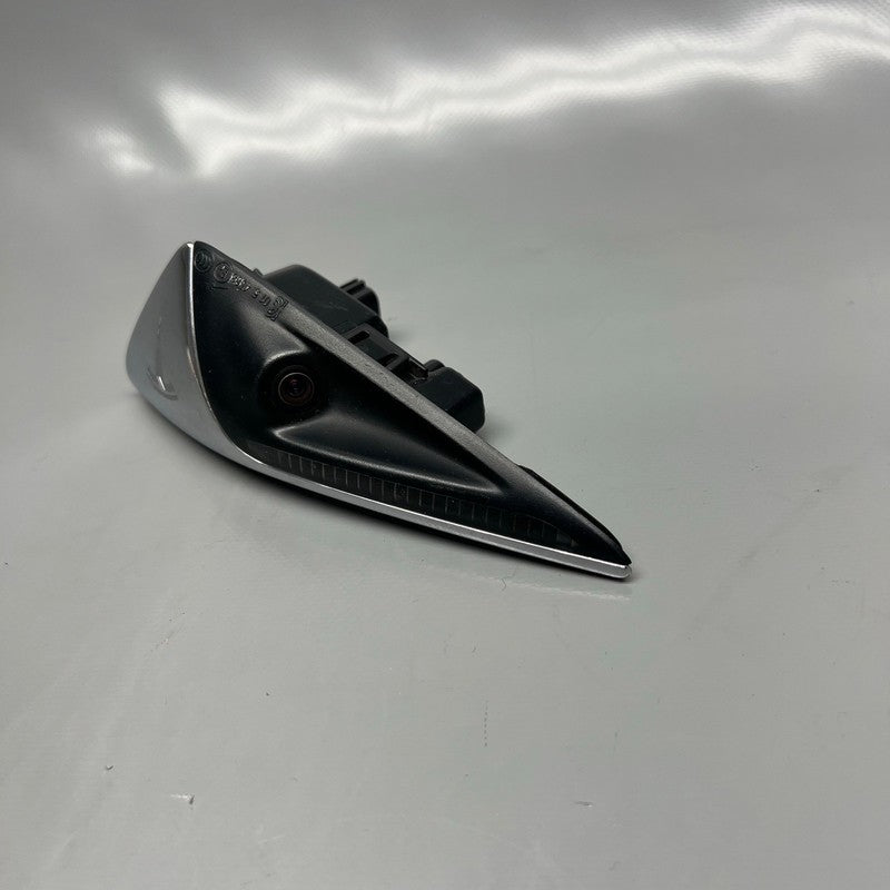TESLA MODEL X FENDER CAMERA MARKER RIGHT 2016 2017 2018 2019 2020 1034