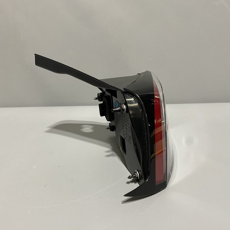 MODEL 3 TESLA MODEL 3 TAIL LIGHT LEFT DRIVER 2017 2018 2019 2020 OEM