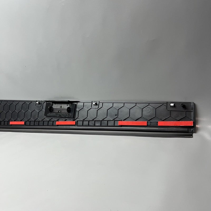 1741539-00-F TESLA CYBERTRUCK BEDSIDE SAIL APPLIQUE RIGHT 2023 2024 OEM 1741539-00-F