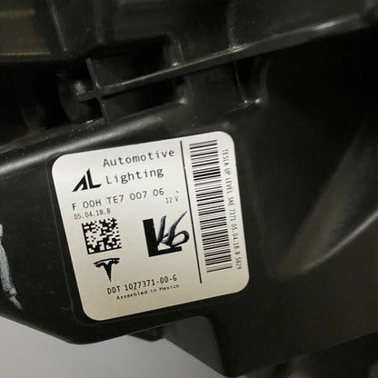 1077371-00-G TESLA MODEL 3 HEADLIGHT LEFT DRIVER  2017 2018 2019 LED OEM 1077371-00-G
