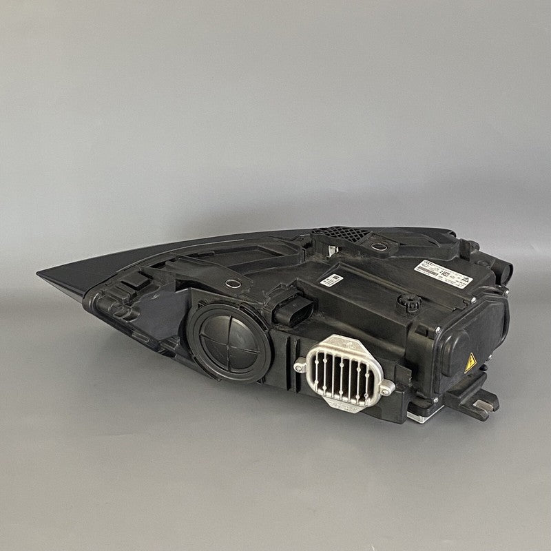 8U0941006E AUDI Q3 HEADLIGHT RIGHT PASSENGER 8U0941006E XENON LED 2016 2017 OEM 