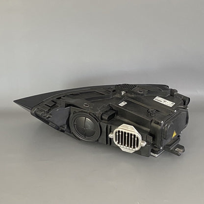 8U0941006E AUDI Q3 HEADLIGHT RIGHT PASSENGER 8U0941006E XENON LED 2016 2017 OEM 