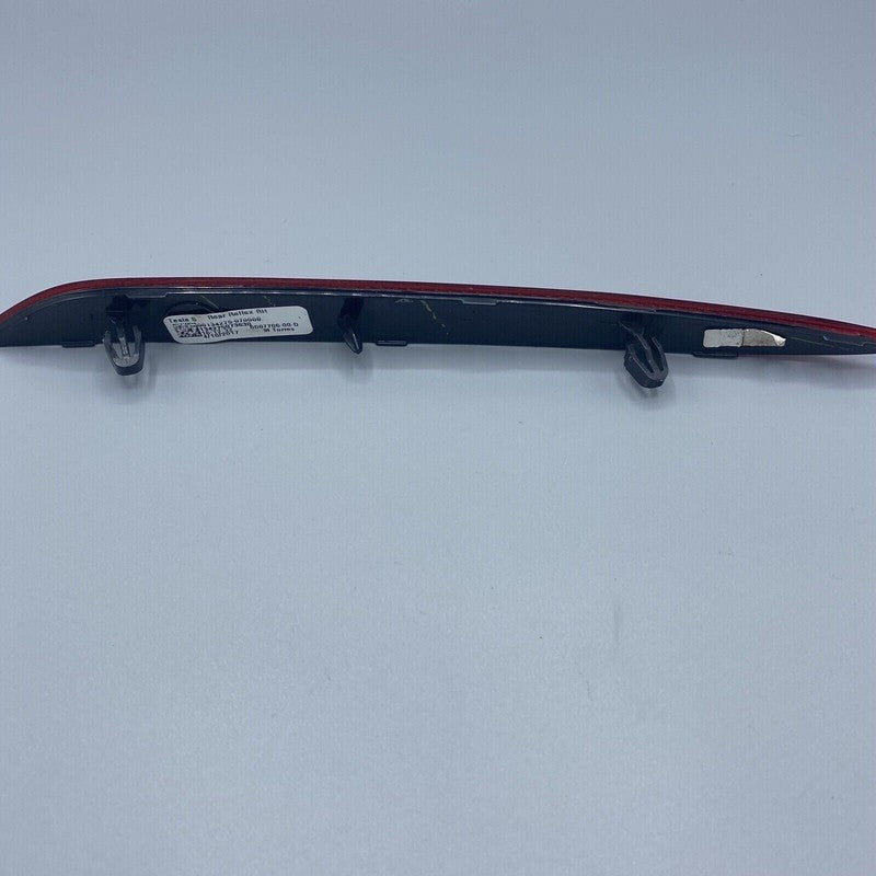 TESLA MODEL S REAR BUMPER REFLECTOR RIGHT 6007706-00 2016 2017 2018 20
