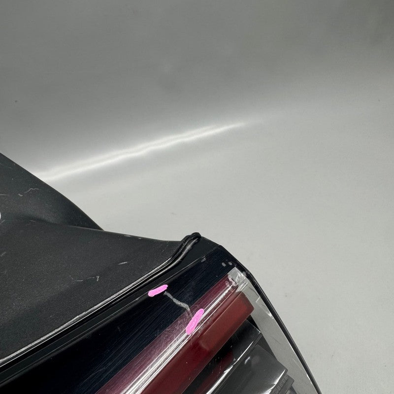 TESLA MODEL Y TAIL LIGHT LEFT DRIVER 2020 2021 2022 2023 2024 2025 OEM