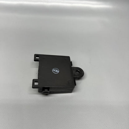 10696551-00-E TESLA MODEL S DOOR HANDLE CONTROL UNIT MODULE FRONT 2016 2017 2018 2019 OEM