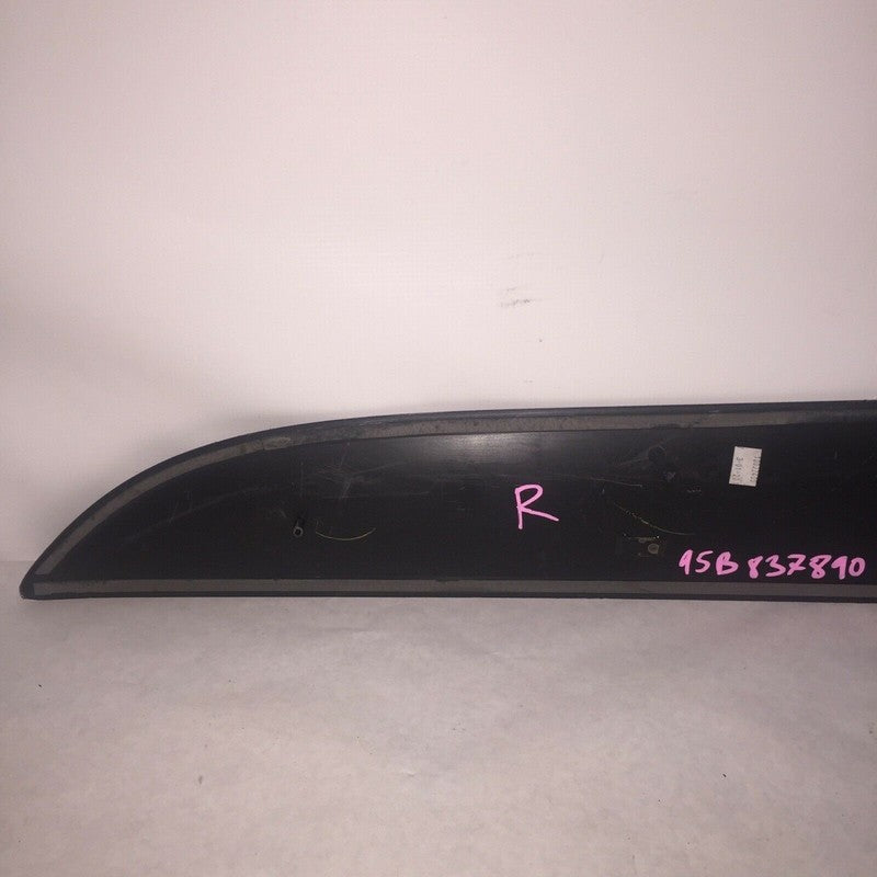 95B837890f PORSCHE MACAN RIGHT FRONT DOOR MOULDING 2014 2015 2016 2017 2018 OEM