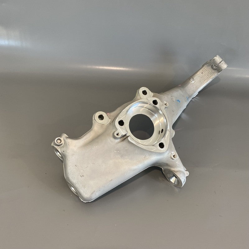 1044316-00-E TESLA MODEL 3 KNUCKLE RIGHT FRONT RWD/DM 2017 2018 2019 2020 2021 OEM