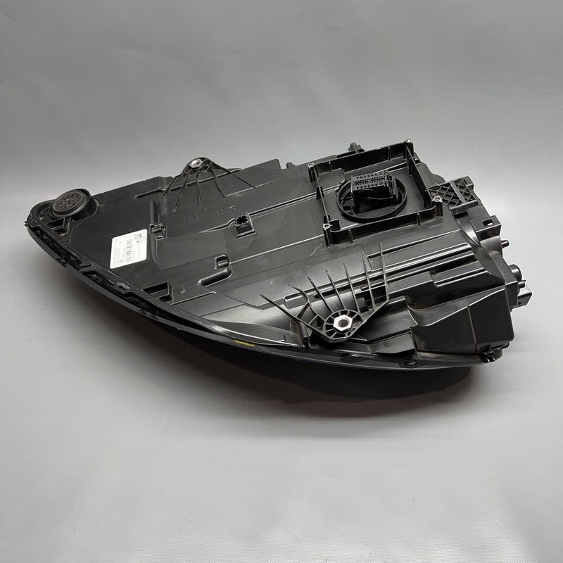 95B941010AR PORSCHE MACAN HEADLIGHT RIGHT PASSENGER 2019 2020 2021 FULL LED OEM 95B941010AR