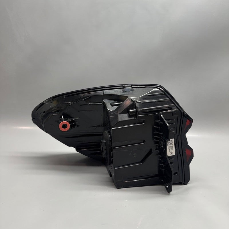 BMW X3 TAIL LIGHT RIGHT PASSENGER 2022 2023 2024 LED OEM H4946305008