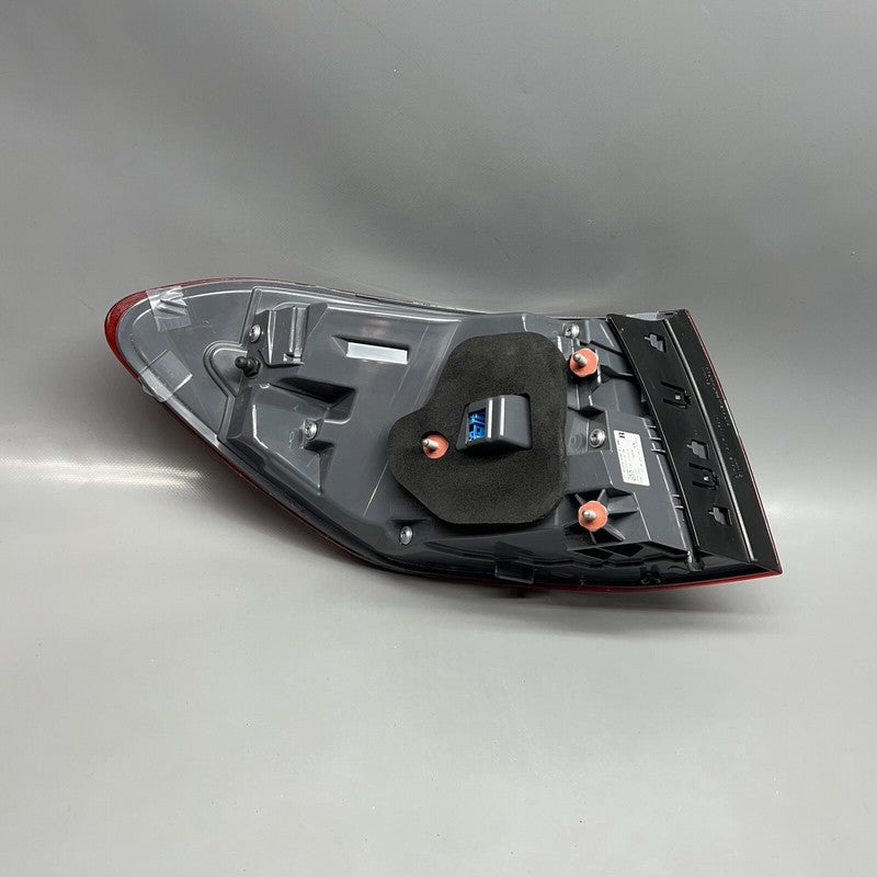 A2539061200 MERCEDES BENZ GLC300 TAIL LIGHT RIGHT PASSENGER 2016 17 18 2019 LED A2539061200